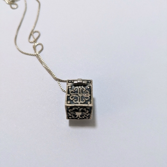 Prayer Box Charm 925 Locket With Necklace, EUC - Picture 2 of 8